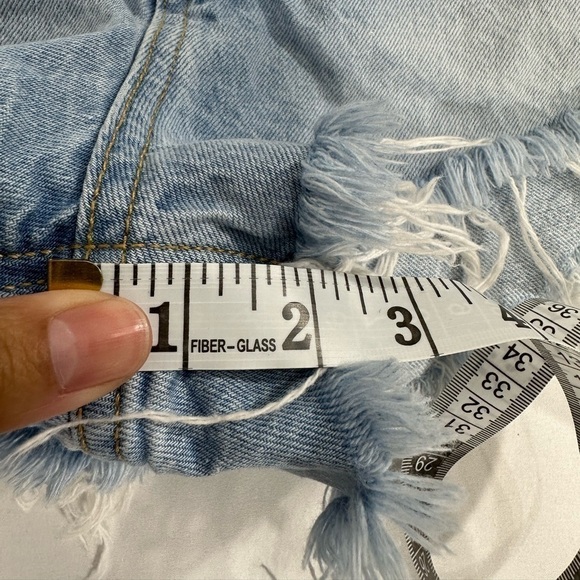 BDG raw hem shorts size 26 - Picture 6 of 8